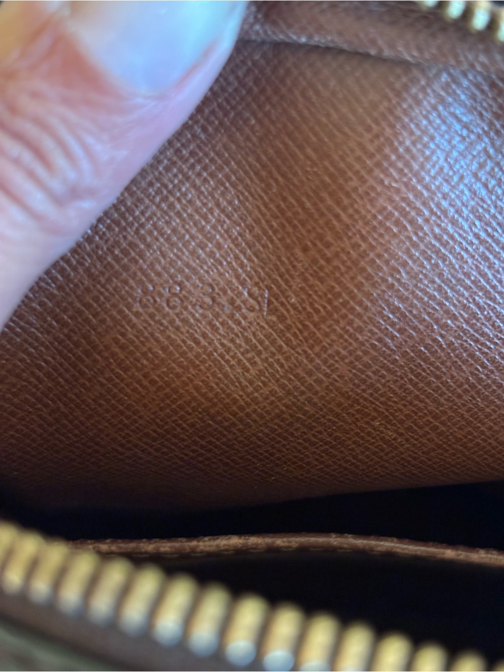 Authentic Louis Vuitton monogram crossbody Amazon bag - Picture 9 of 9